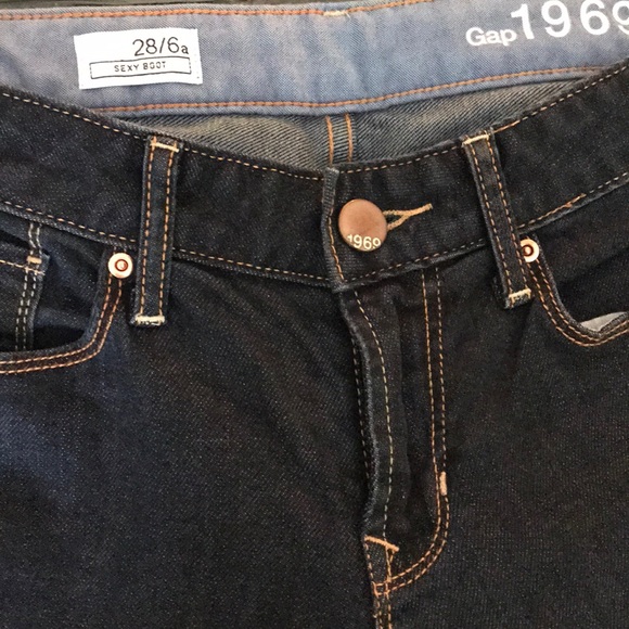 5/$20 Gap Sexy Boot Jeans - Picture 3 of 3